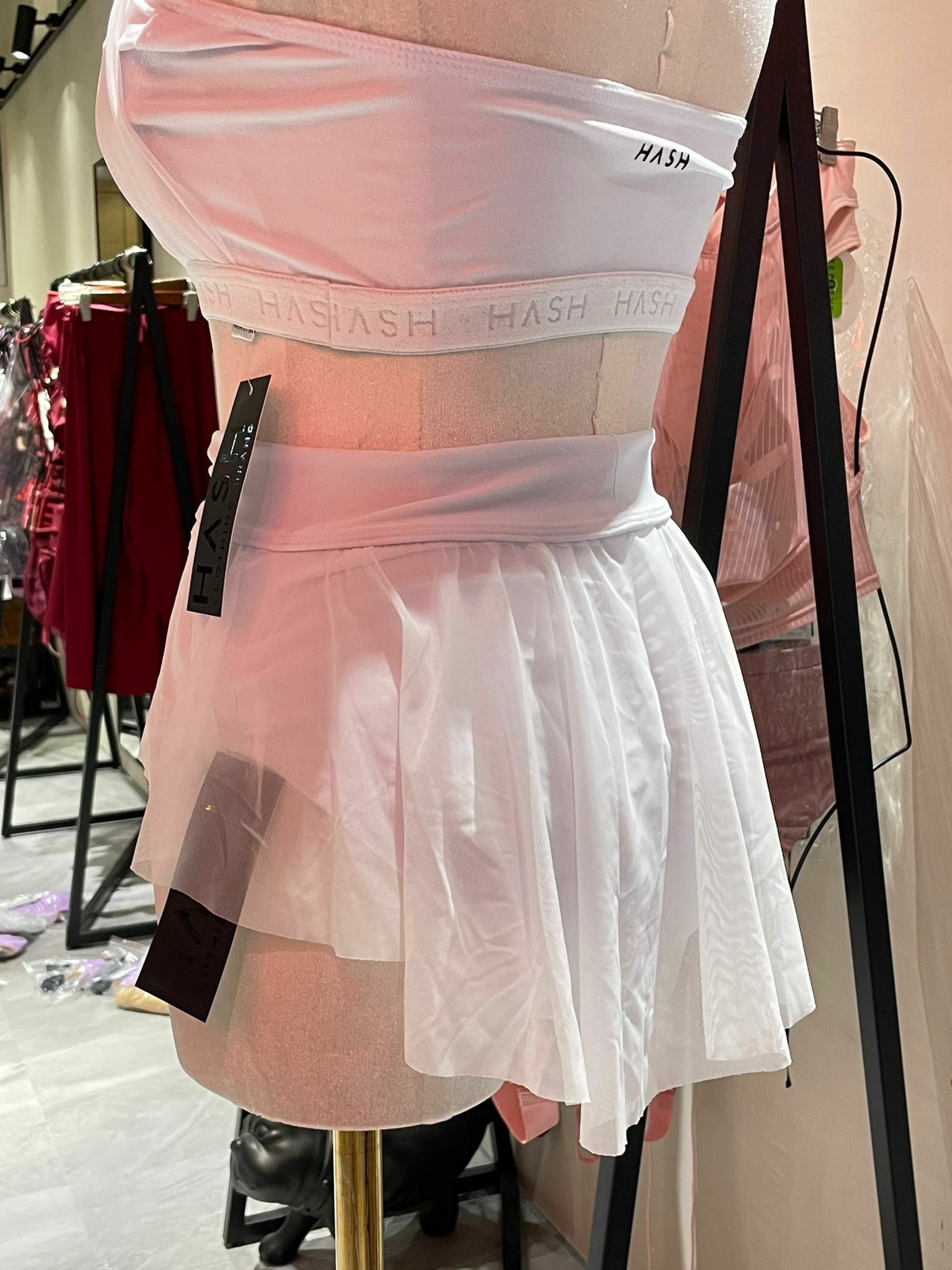 GAME TIME SHORTS WITH MESH