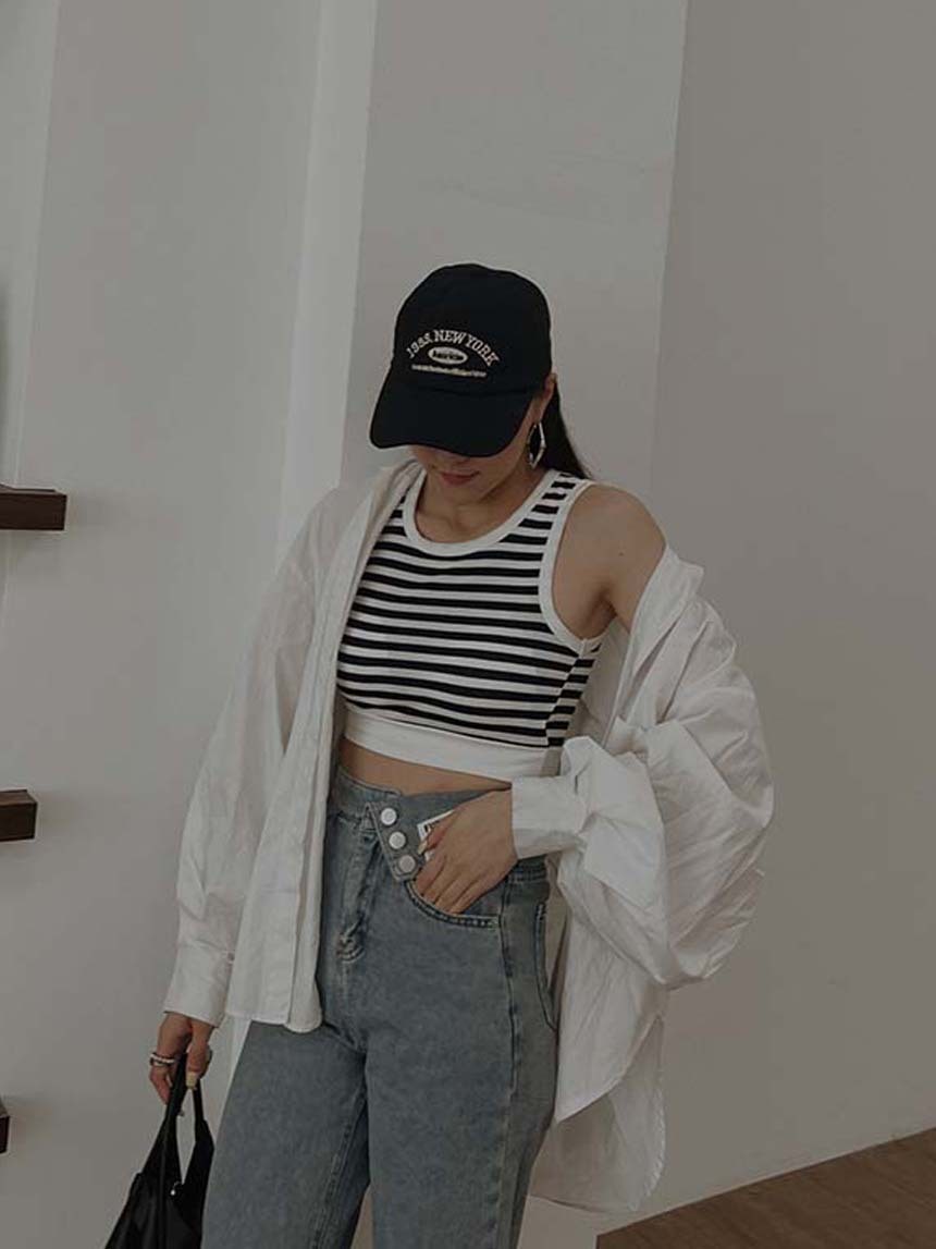 附胸墊條紋短版合身背心*4色