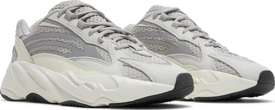 Yeezy Boost 700 V2 'Static' EF2829 【現貨商品】