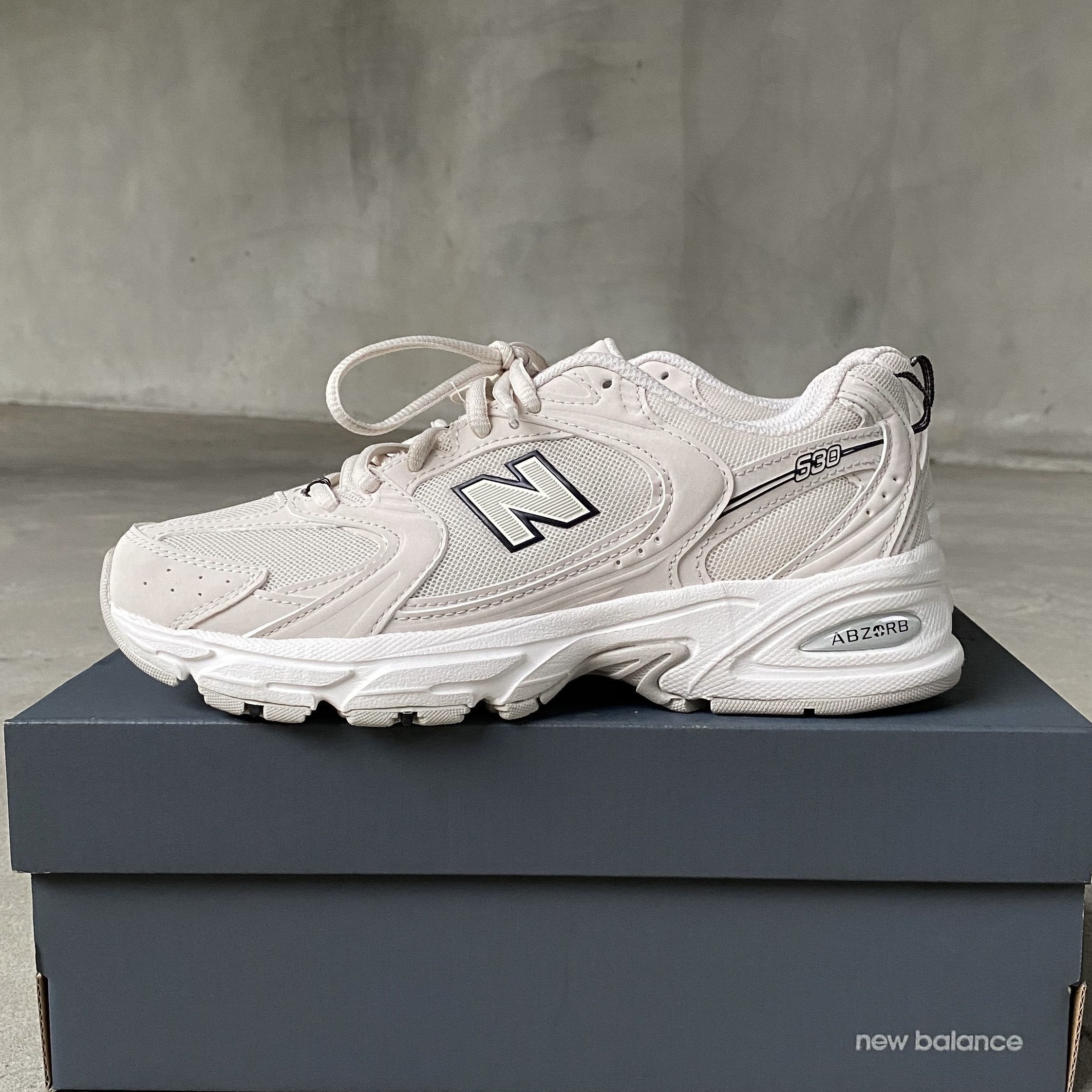 New Balance 530 MR530SH Beige