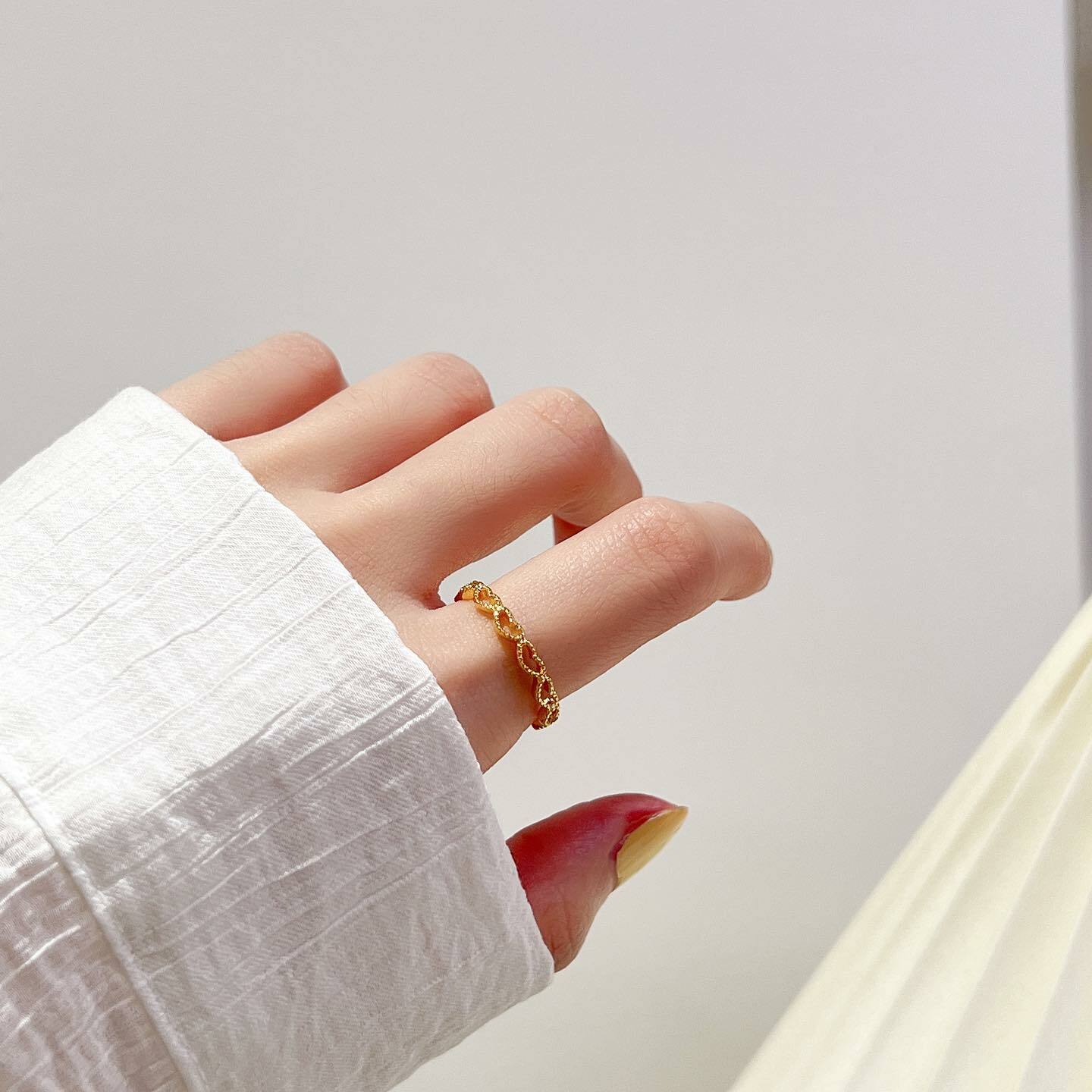 刷一排愛心戒指。兩色