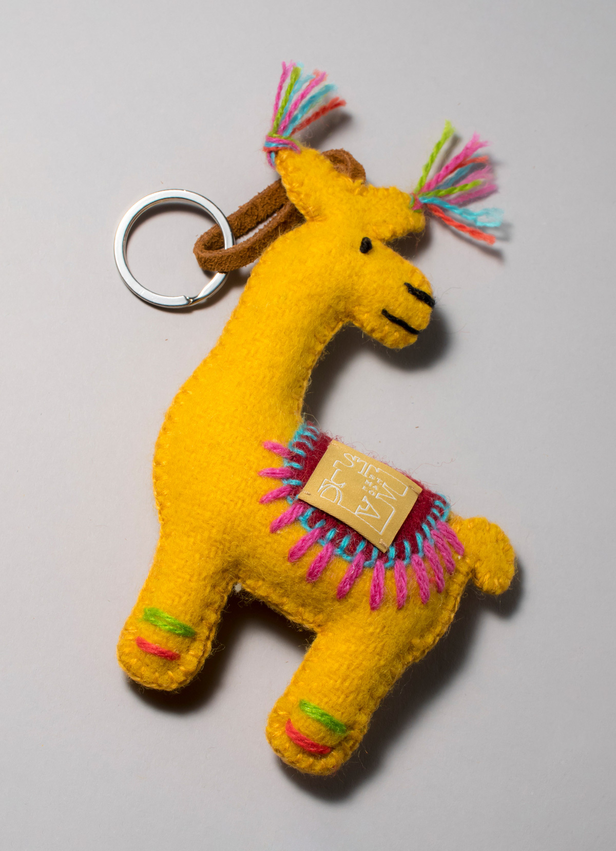 【秘魯國家館】ST.MALO 秘魯工匠手工刺繡表情包羊駝鑰匙圈-2230UH-15CM-小眼好嗨森-黃