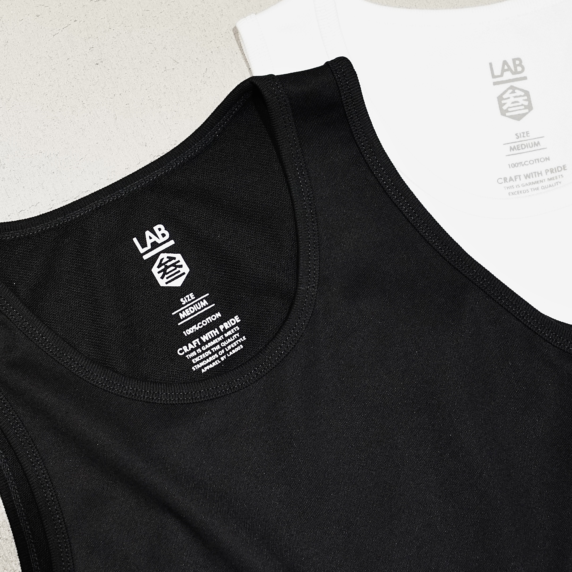 【 LAB.003 原創設計 側開岔長版背心 】