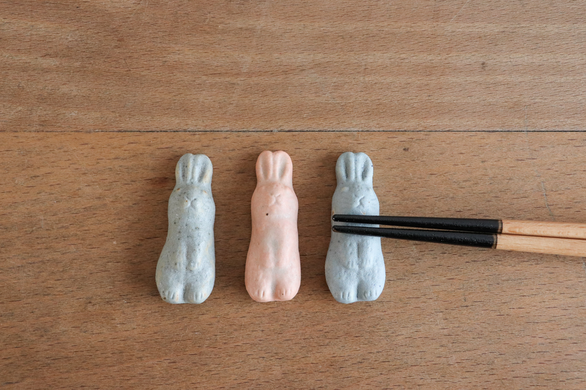 信樂燒  幸生窯 手作 站姿兔子 筷架