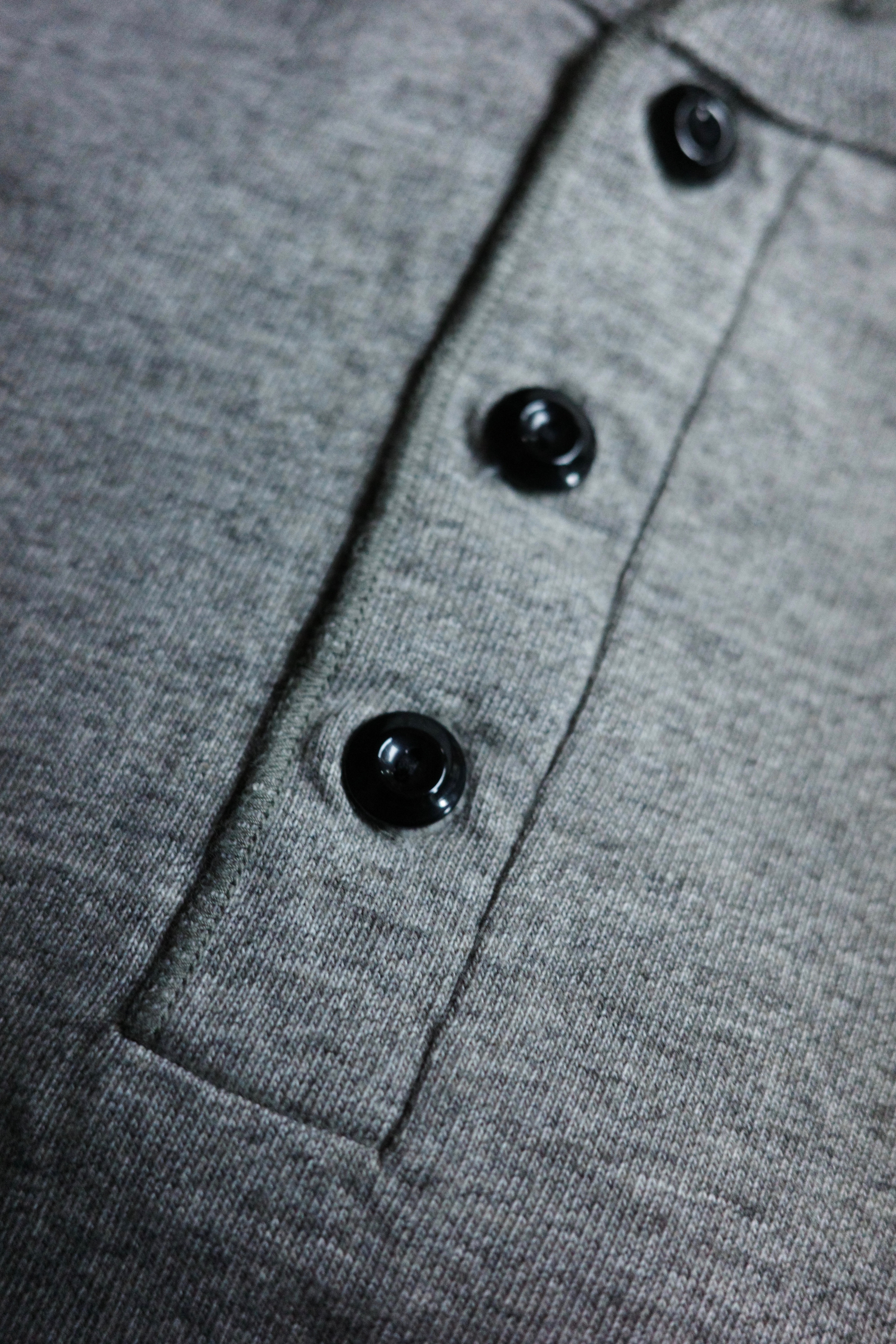 UES 亨利領 Tee / Gray