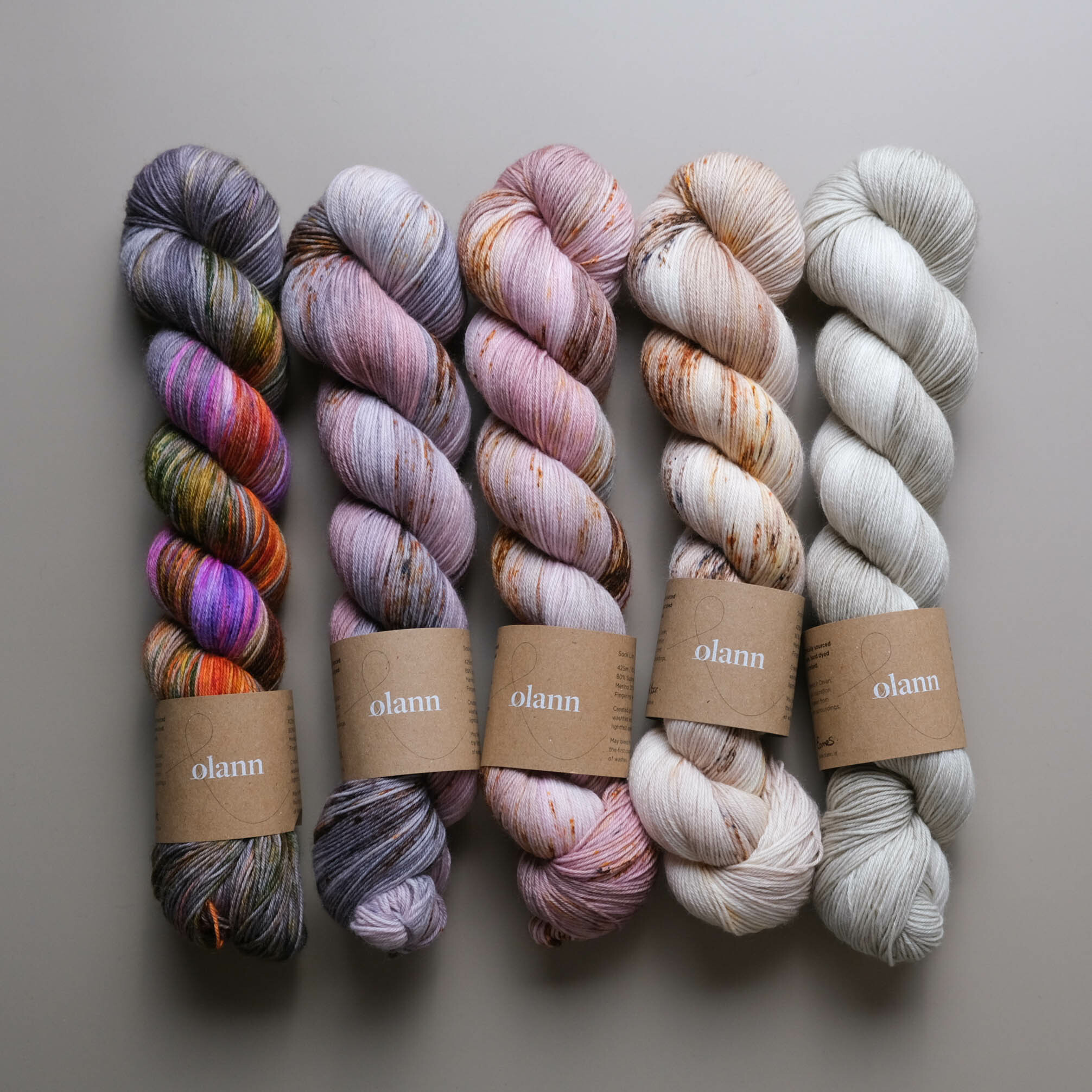 灰粉色漸變配色包