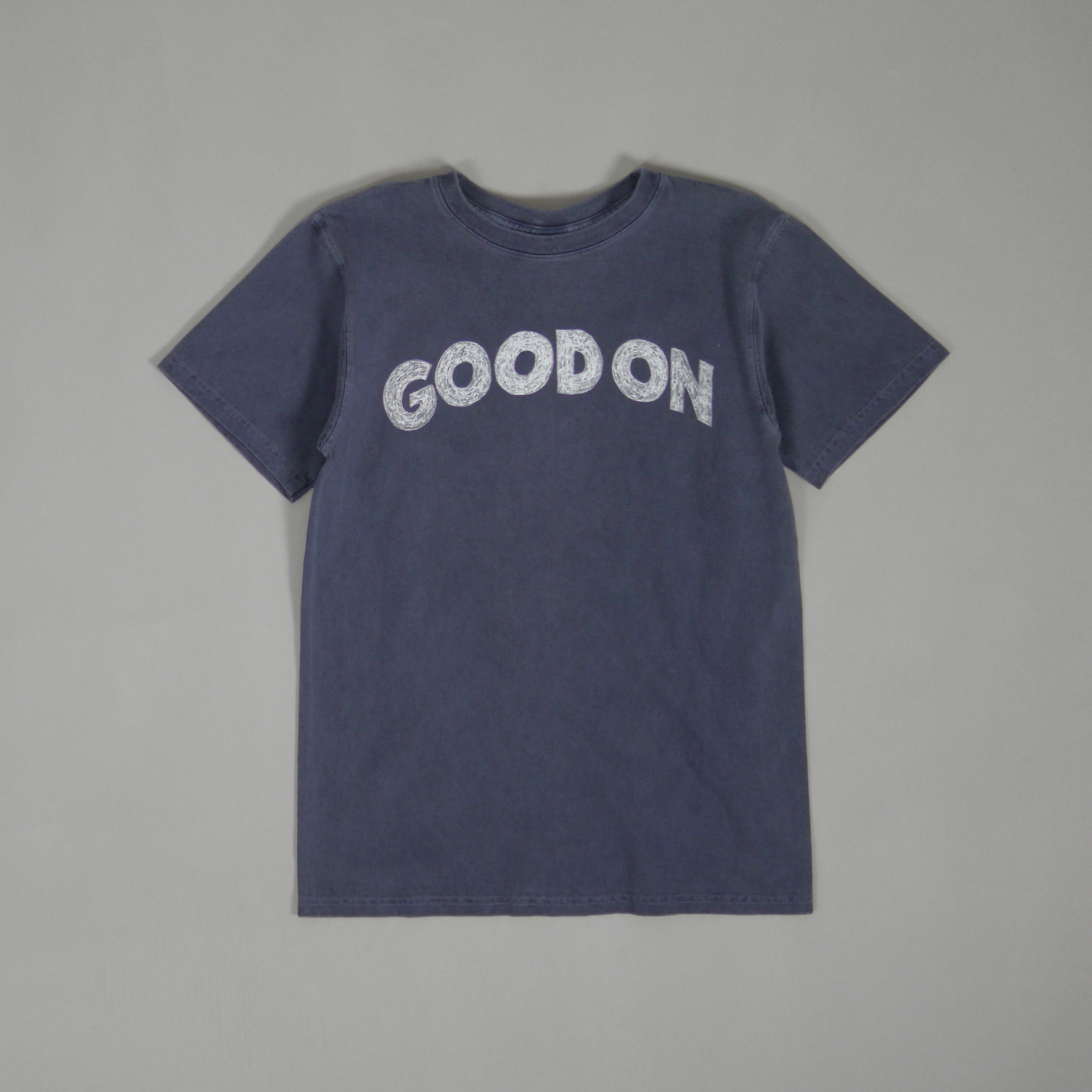 GOOD ON Handwriting Logo TEE ╭ 3色 ╮