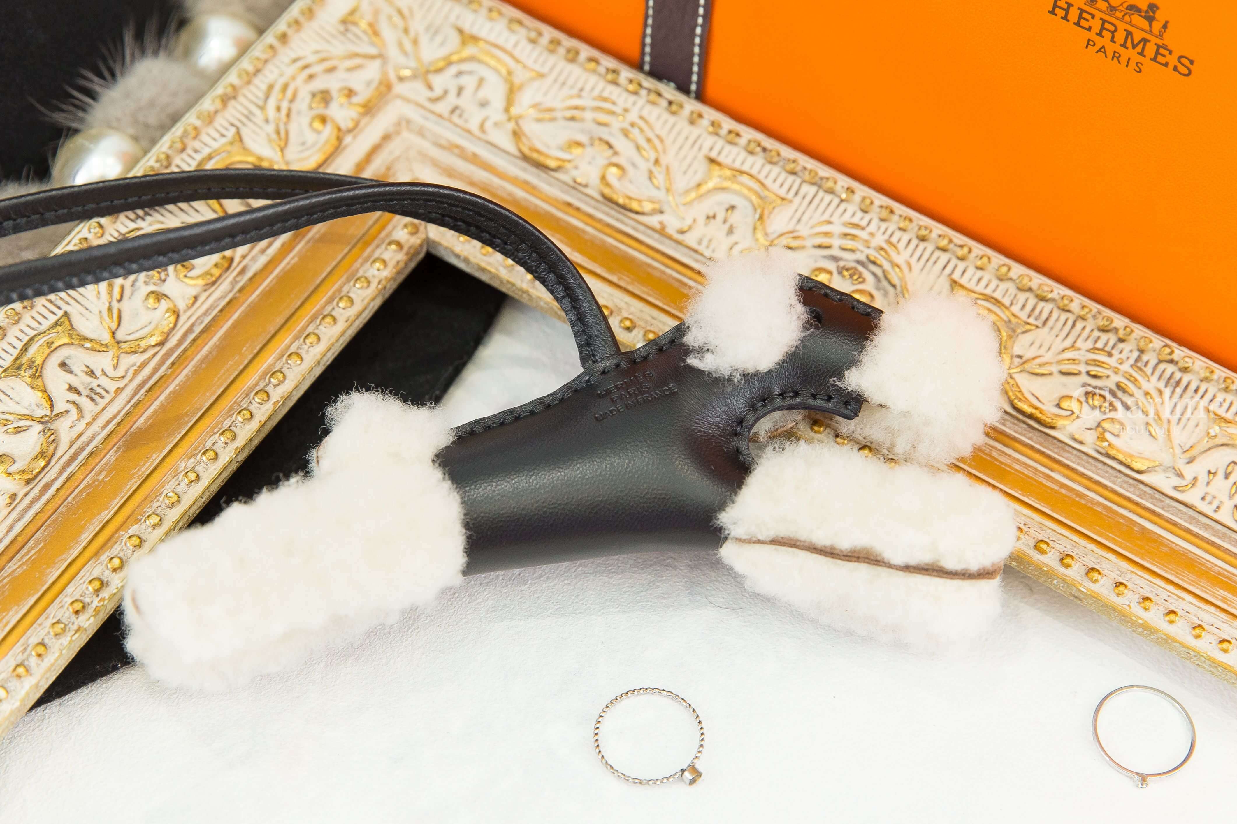 Hermès Hermès Budy Charm 黑色羊毛獵狐梗犬吊飾-Charline Boutique 精品代購