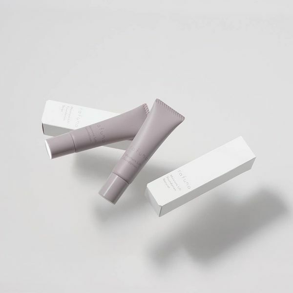 透氣保濕緊緻提升粉底液 SK158