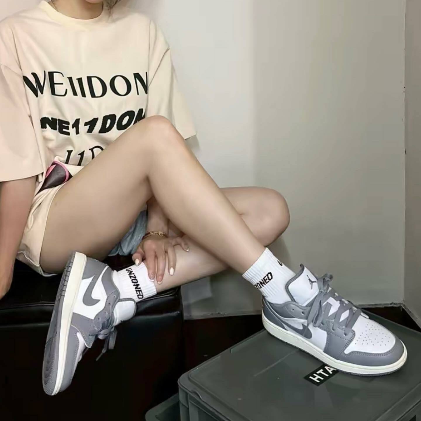Nike air Jordan 1 low 小DIOR 奶油底 大童 女鞋 (553560-053) 現貨供應