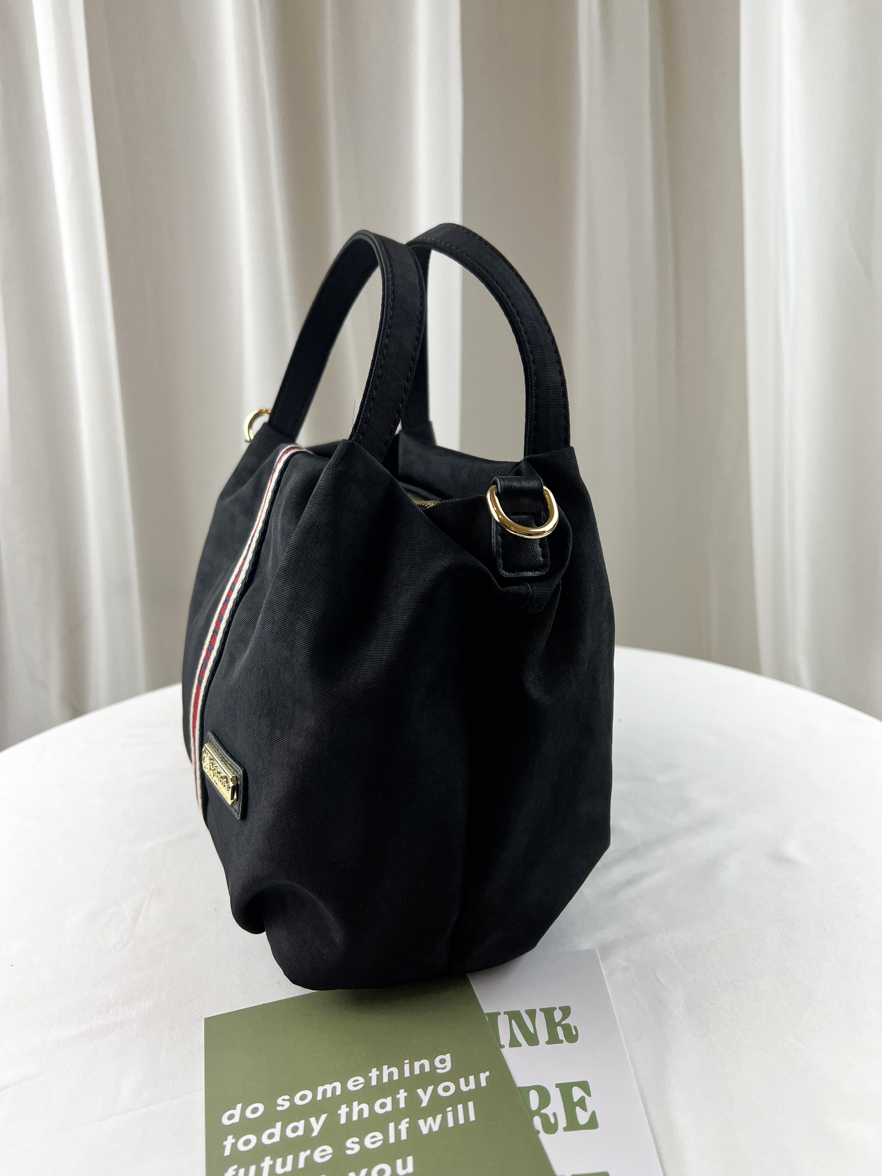 GOODS 織帶黑 防潑水手提包 / 側背包 附小熊吊飾 #2808