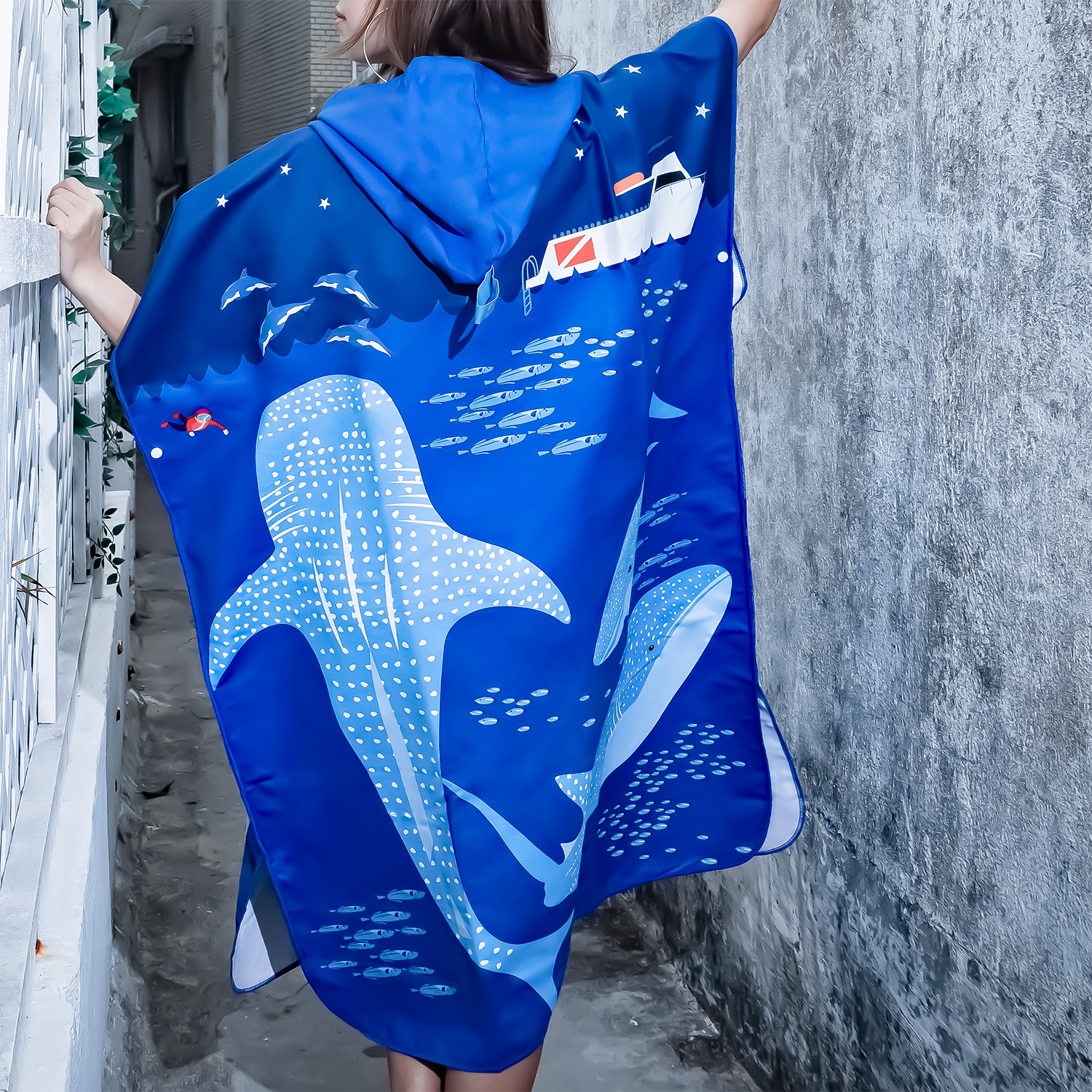 鯨鯊口袋刺繡時尚斗篷毛巾衣 | 衝浪潛水吸水保暖衣 | 游泳保暖 | 潛水上岸 | Oceanarium | 潛水及水上用品