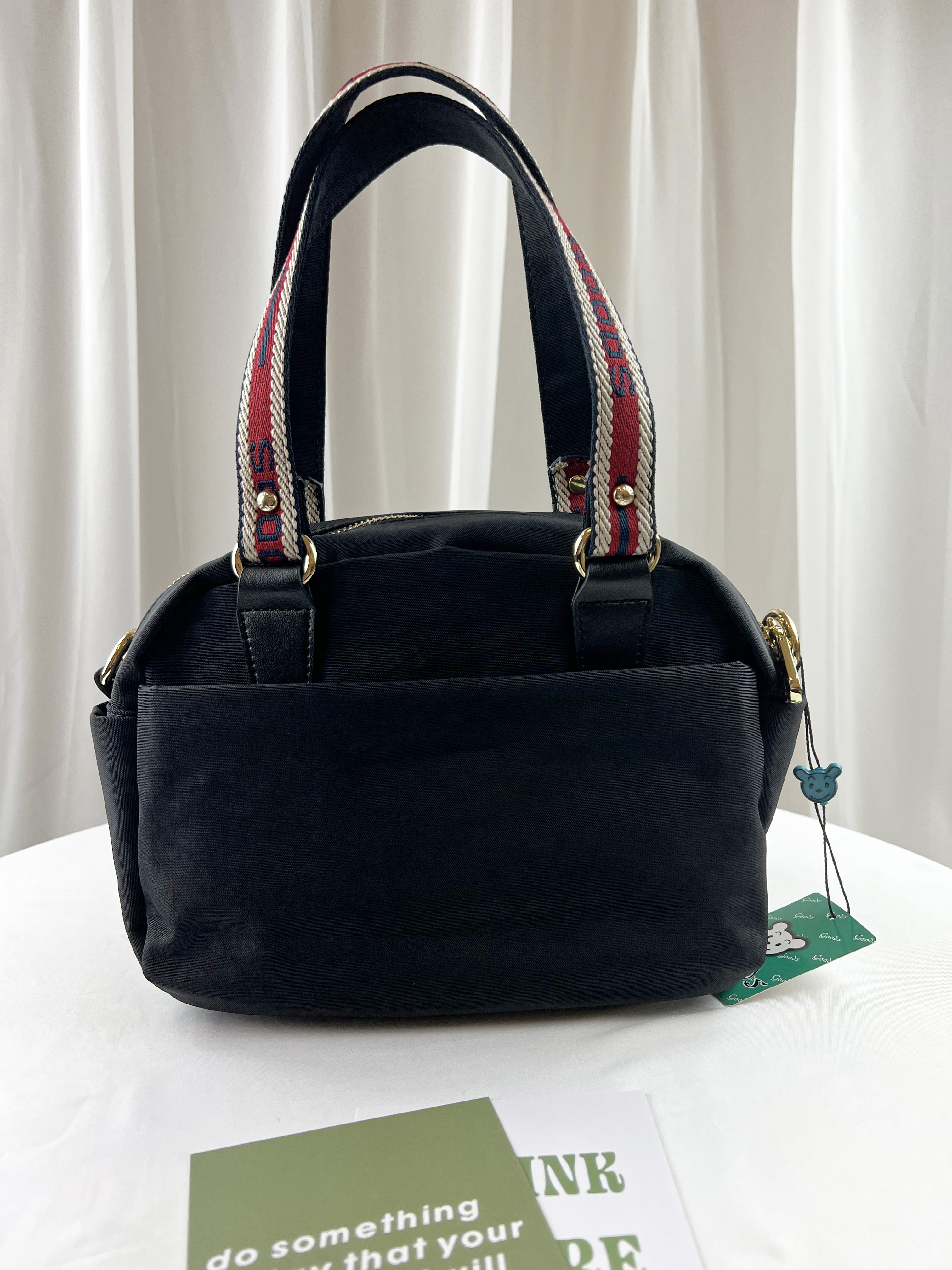 GOODS 織帶黑 防潑水手提包 / 側背包 附小熊吊飾 #2810