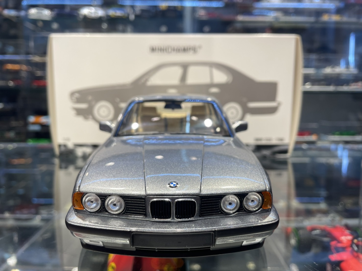 Yahoo!オークション - ミニチャンプス製 1/18 BMW 535i (E34