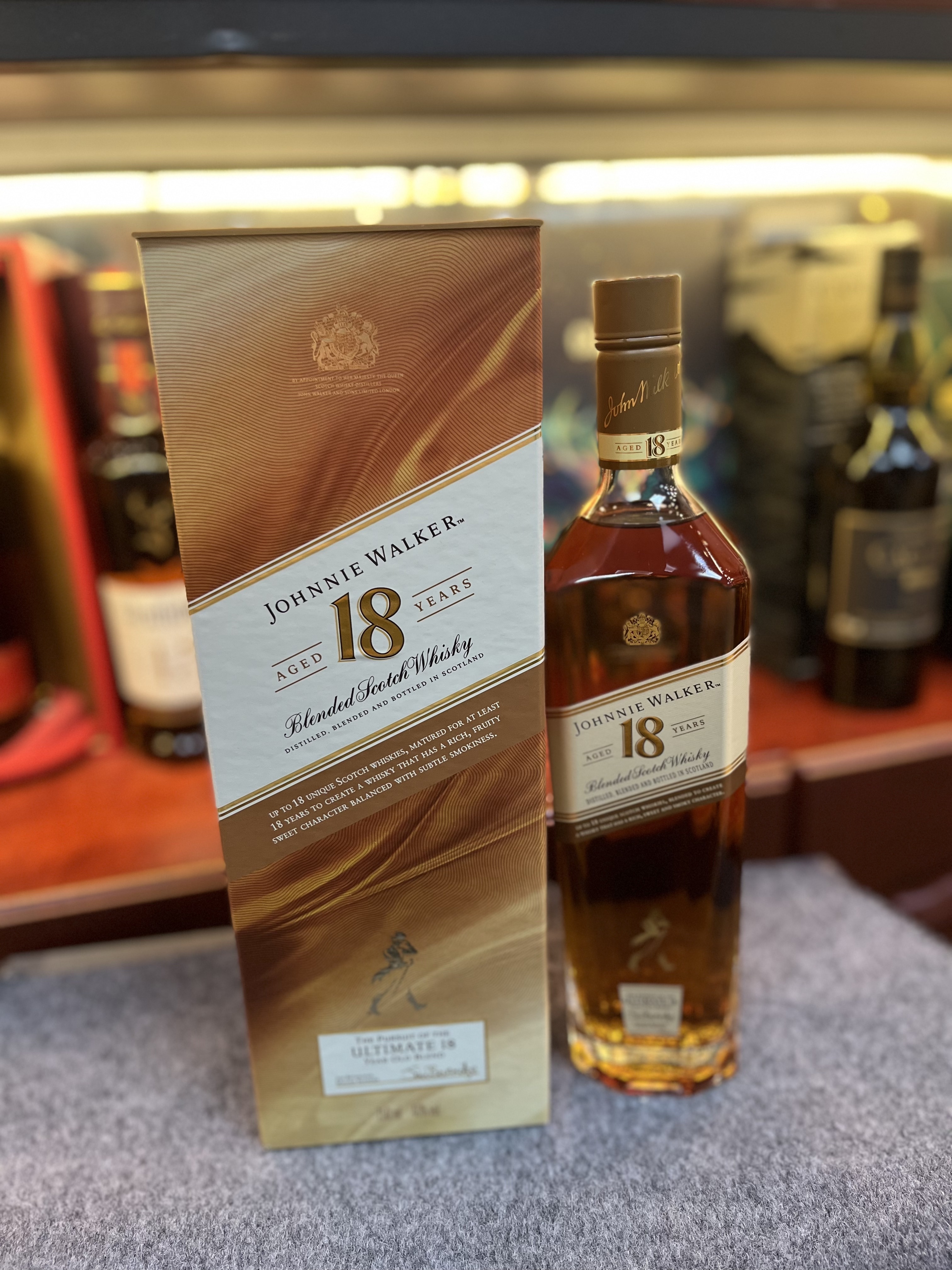 Johnnie Walker 約翰走路18年的威士忌(香港行貨)