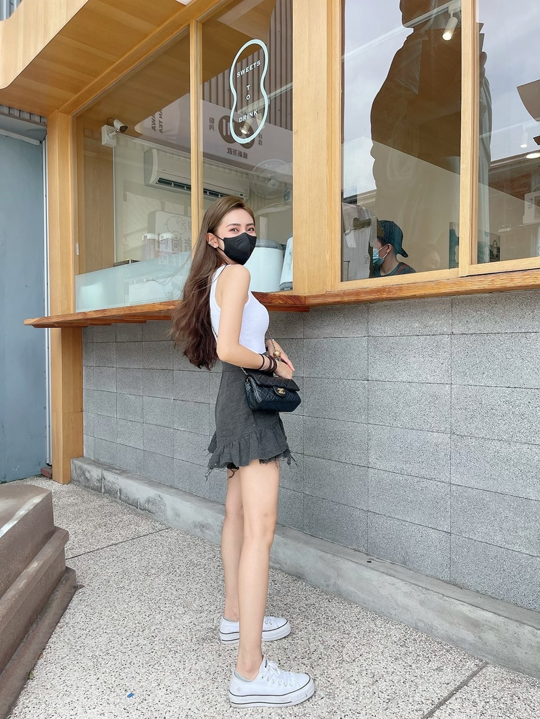 🔥07.27直播新品］💕最有特色的褲裙］🇰🇷正韓中腰刷破抽鬚側綁帶澎澎褲裙（必收黑灰/SM兩色）