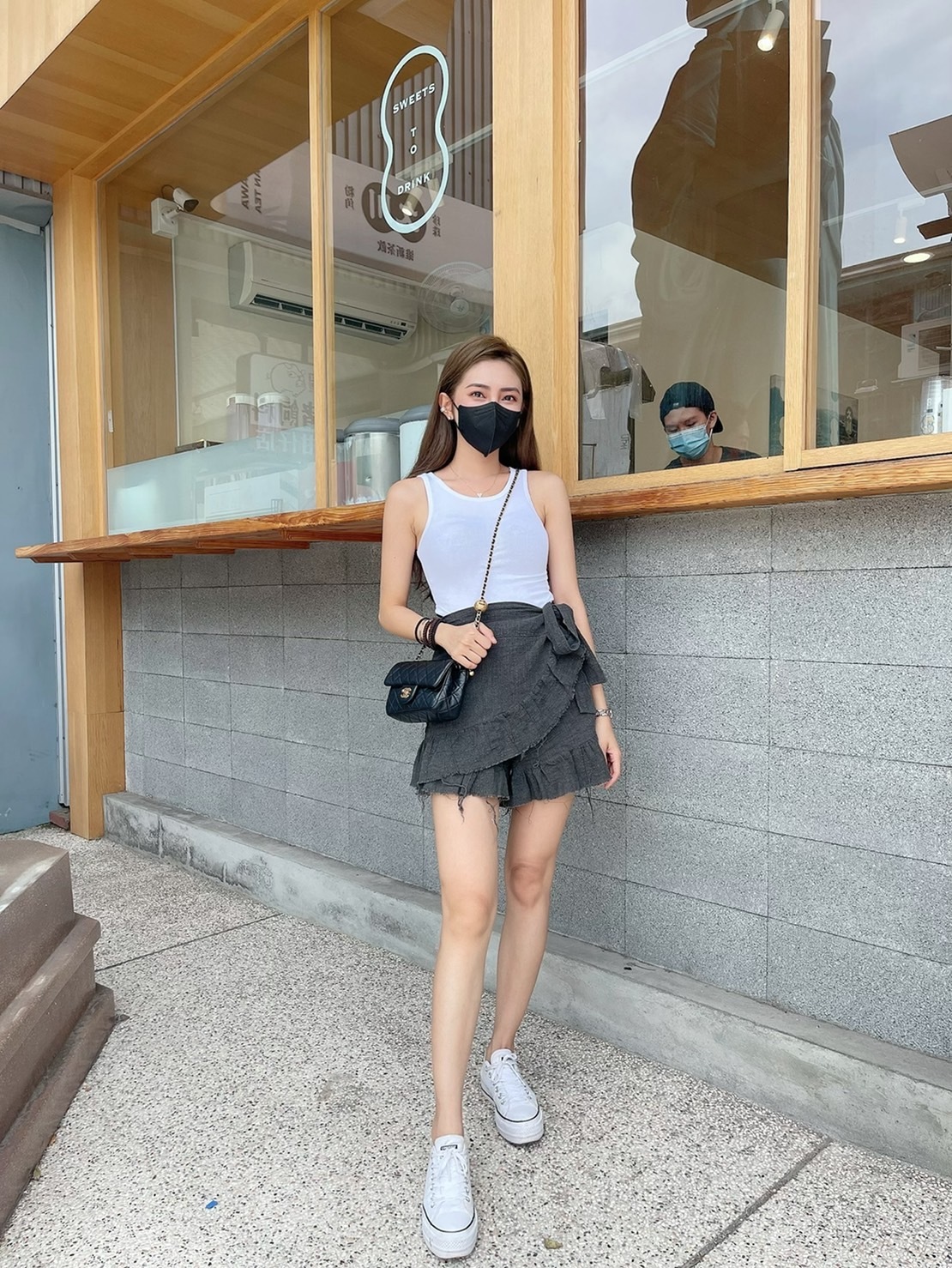 🔥07.27直播新品］💕最有特色的褲裙］🇰🇷正韓中腰刷破抽鬚側綁帶澎澎褲裙（必收黑灰/SM兩色）