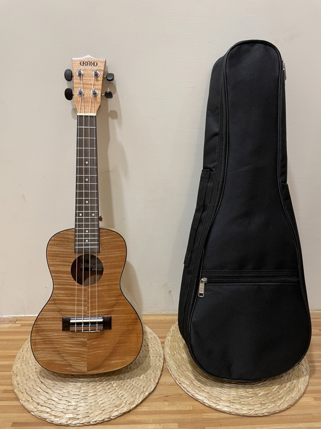 UKAKU - C150 23吋烏克麗麗 桃花心木 【面板琴頸處有小色差 福利品8折出售】編號9