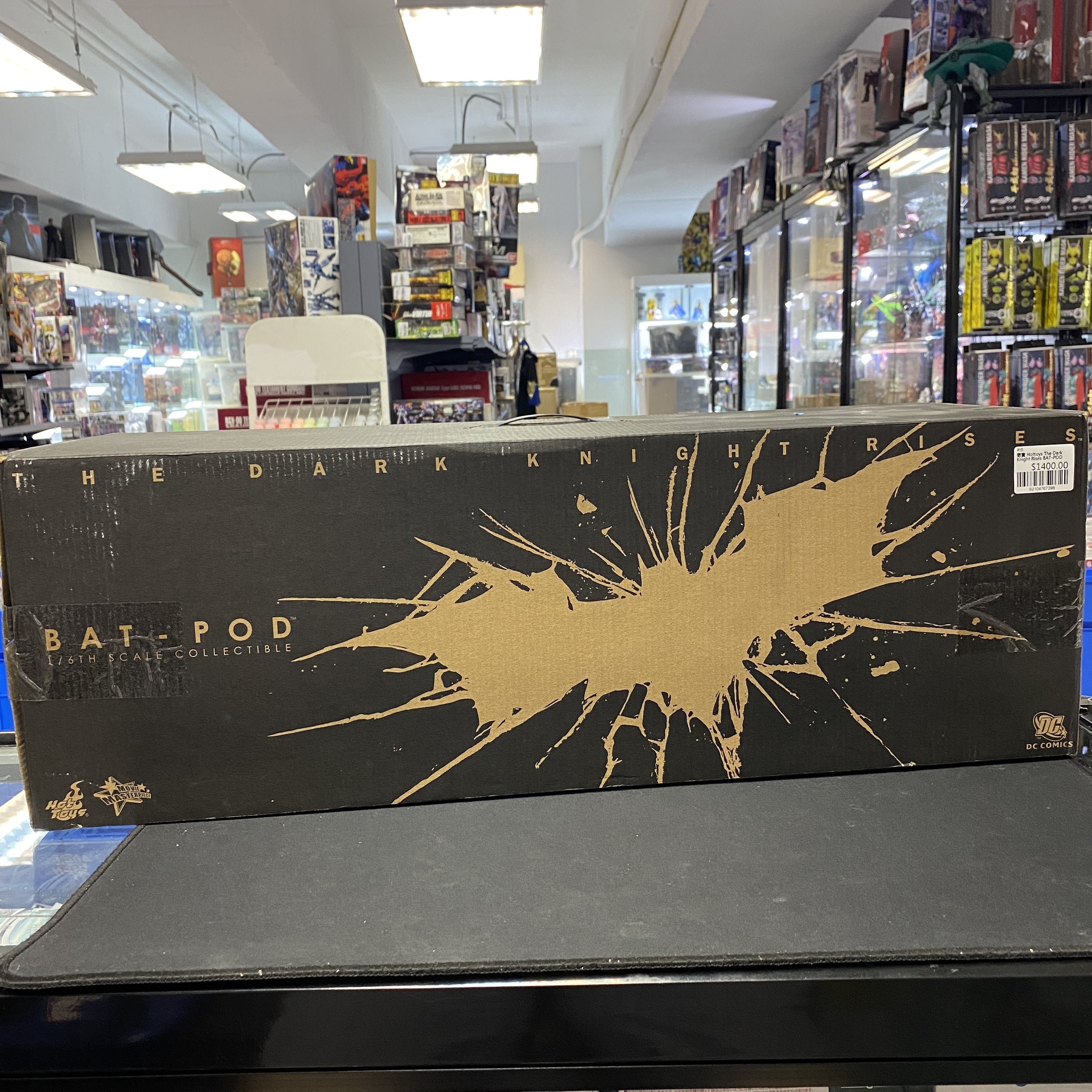 寄賣 Hottoys The Dark Knight Rises BAT-POD