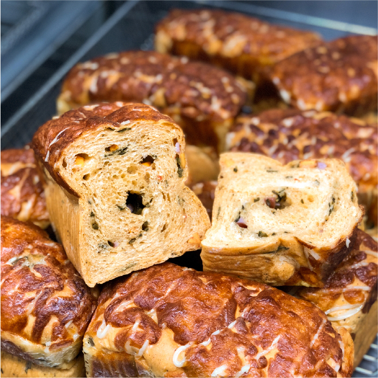 番茄凱薩辣椒吐司【4/12週日出爐】