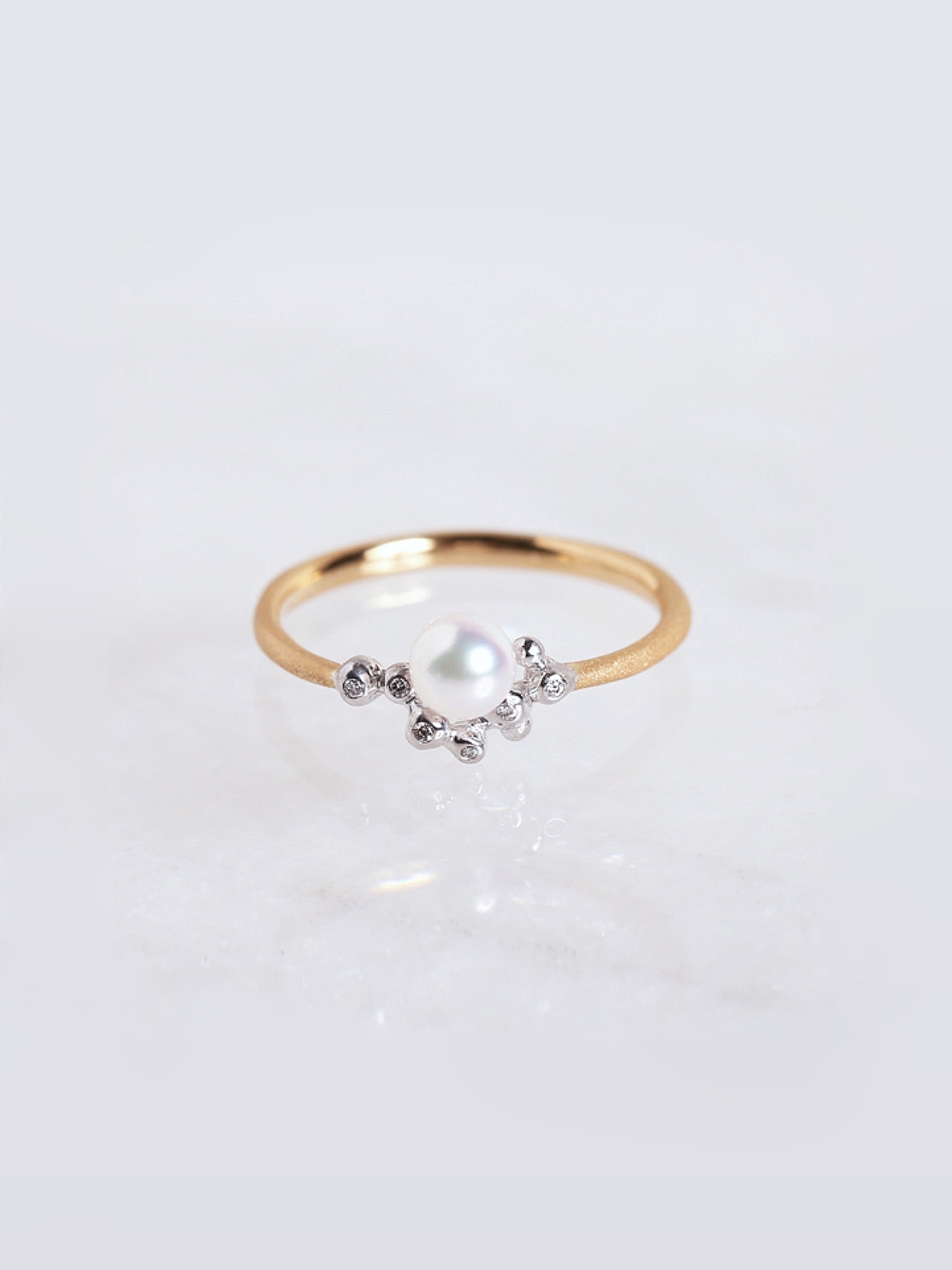 Bubbles Ring/ Akoya Pearl
