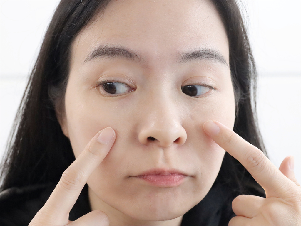 美肌萃 鏞鏞甫甫 知名部落客 精華液推薦