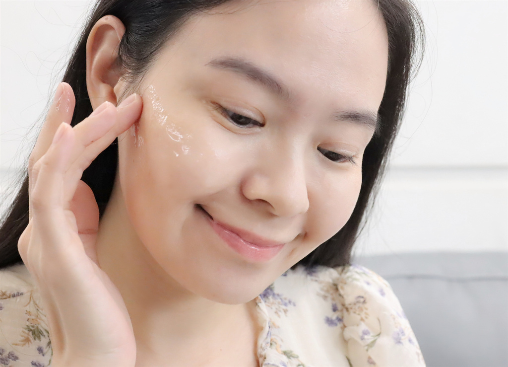 美肌萃 鏞鏞甫甫 知名部落客 精華液推薦