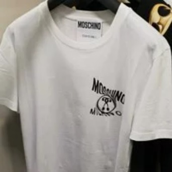 [S] MOSCHINO WHITE SHIRT WITH SMALL BLACK MOSCHINO MILANO LOGO, T071902401001 (SM199)