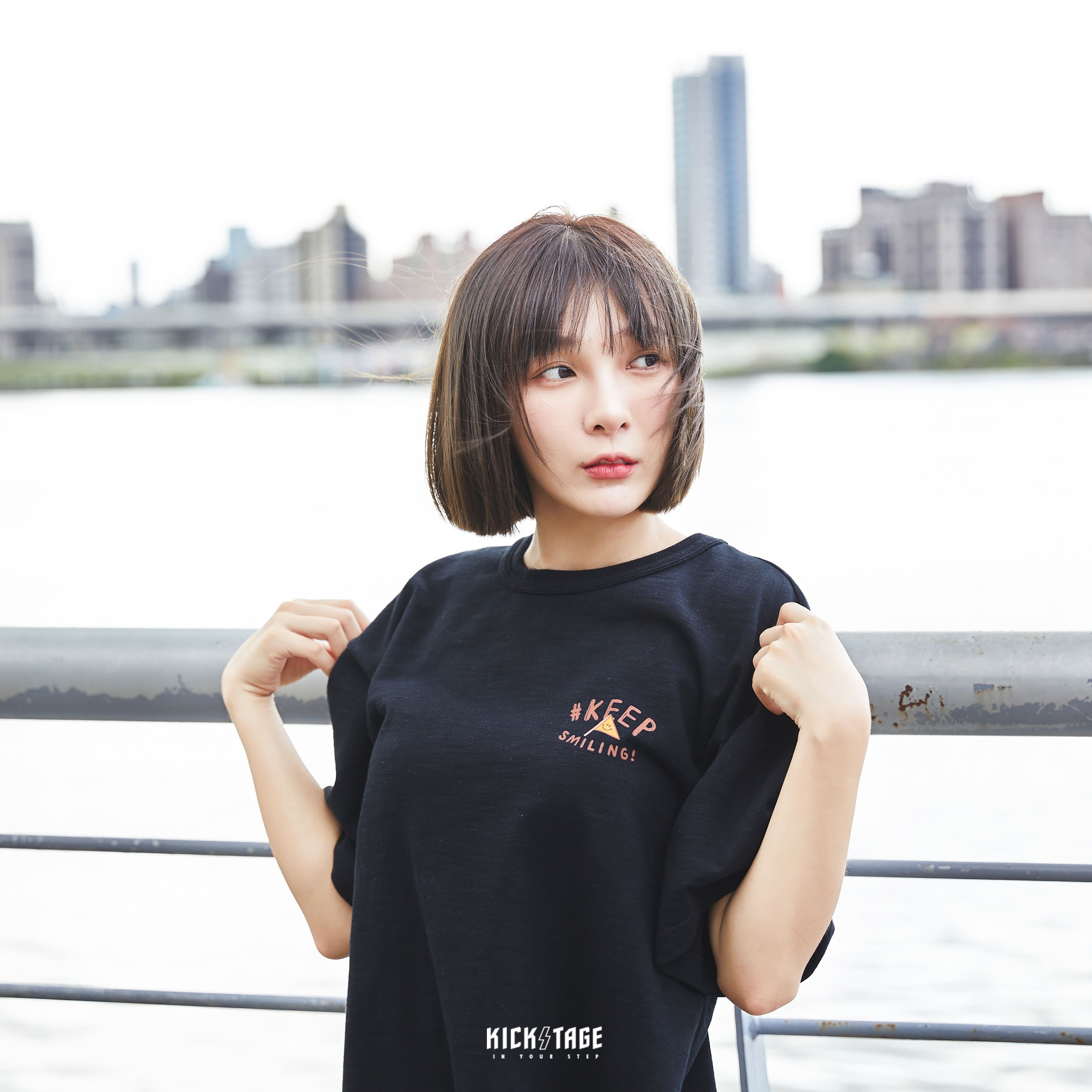 **特價商品售出無退換**#KEEP HAMBURGER TEE 白色 黑色 漢堡 美式插畫 閃電微笑 竹節棉 短T 兒童 成人【KS128】