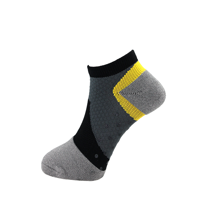 止滑。LYCRA編織加壓。護足，氣墊。竹炭紗。船型運動襪 1463