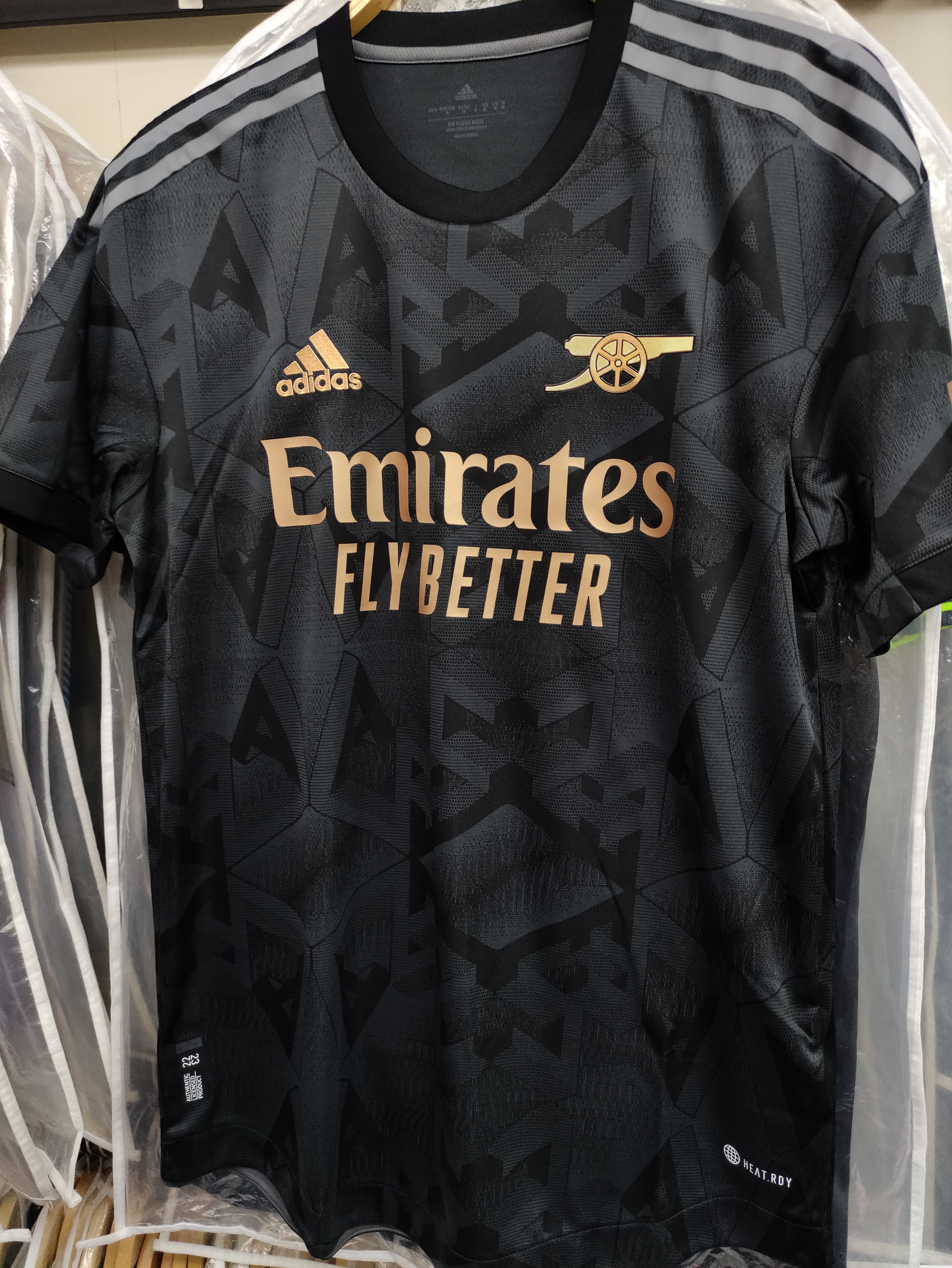 22-23阿仙奴作客球員版球衣