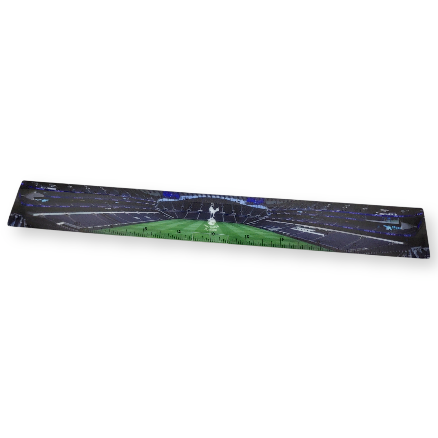 熱刺藍色球場相片間尺