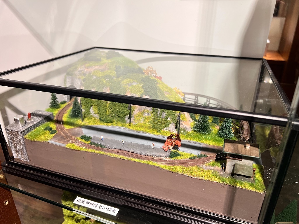 場景 Z規 (含玻璃罩、控制器)