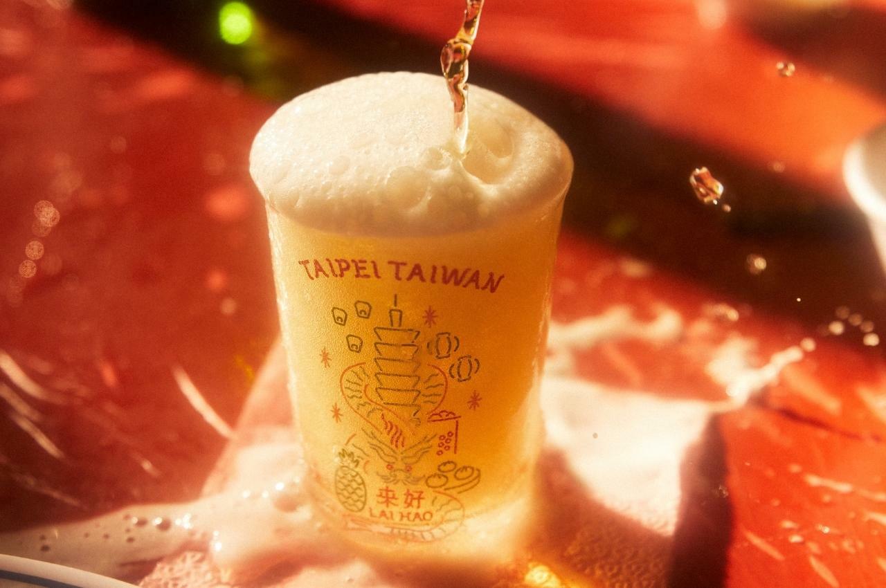 台灣特有的143cc熱炒啤酒杯，是送外國朋友禮物的好選擇。