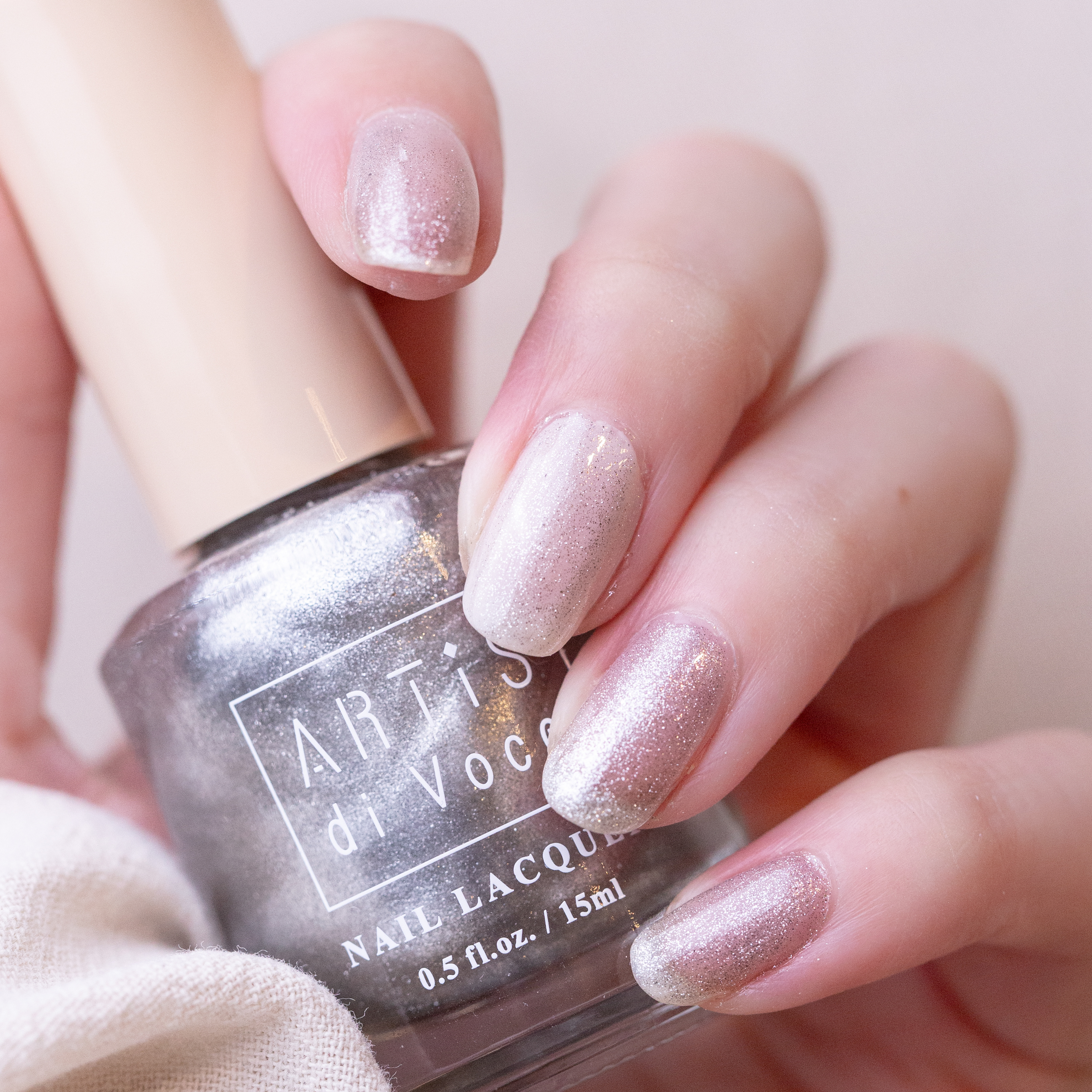 ARTiS di Voce 彩色指甲油 GL01S 晶石亮粉
