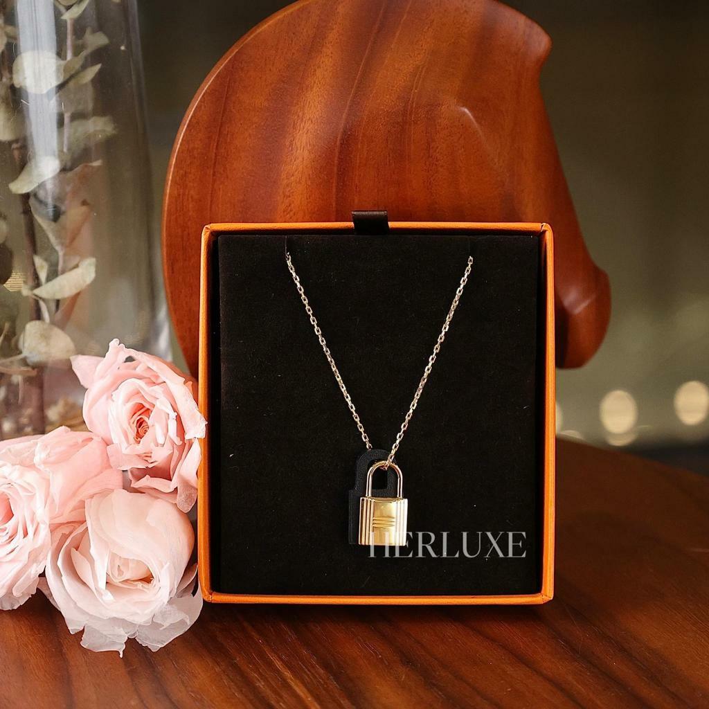 O'Kelly necklace 89 noir CD