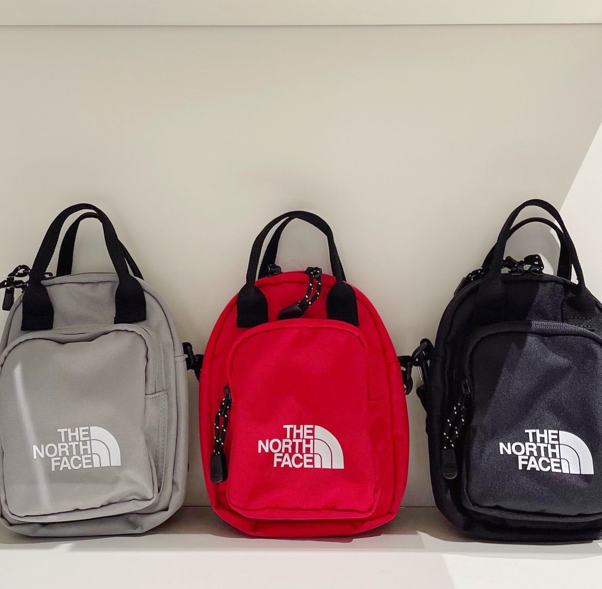 THE NORTH FACE SHOULDER BAG