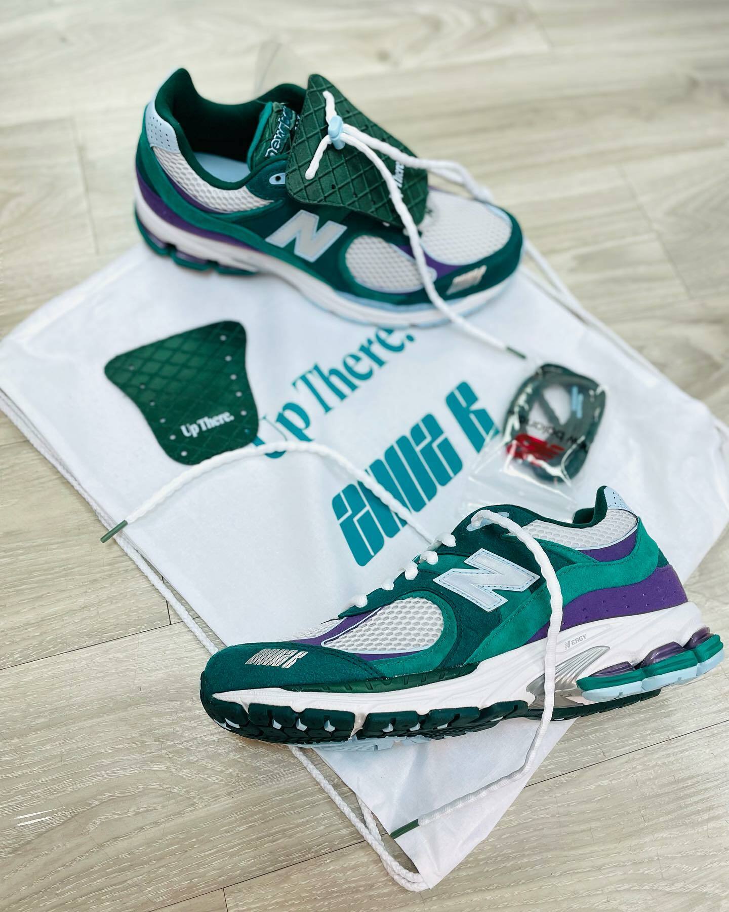 {現貨} Uptherestore X New Balance M2002RUT