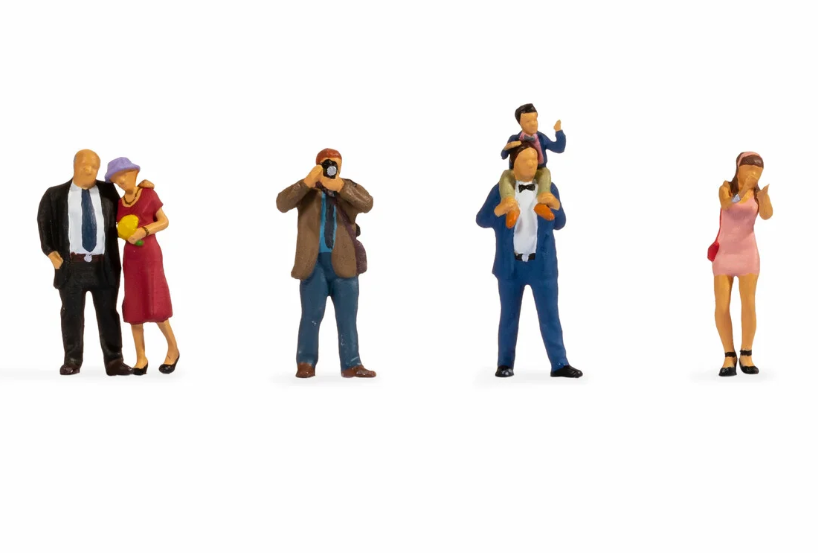 Noch 15864 HO scale Wedding Guests