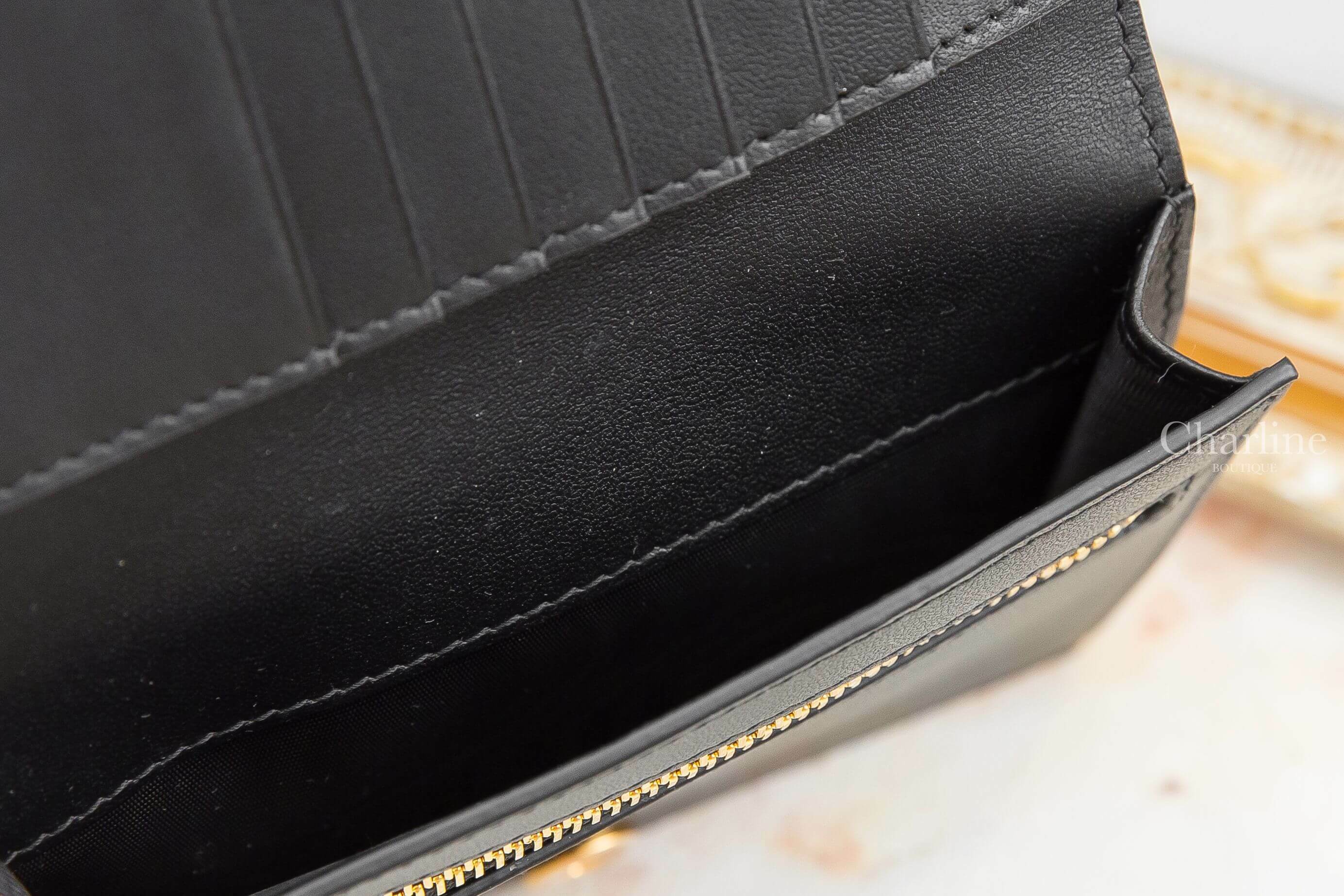 Dior Dior Caro Slim Wallet 黑色牛皮藤格紋釦式短夾-Charline Boutique 精品代購