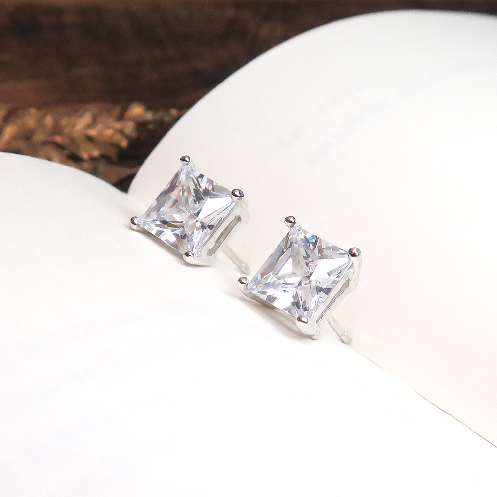 極簡方形 6mm 單鑽耳環 爪鑲設計 925純銀耳環 必備款 女生耳環