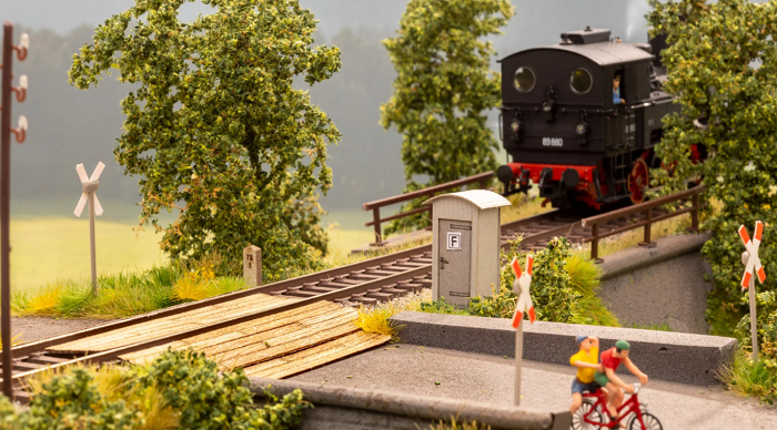 Noch 66811 HO規 Laser-C. Deco. Set 木頭平交道套件