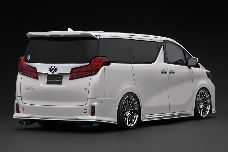 1/18 IG Toyota Alphard (H30W) Executive Lounge S Pearl Whilte (IG2428 )