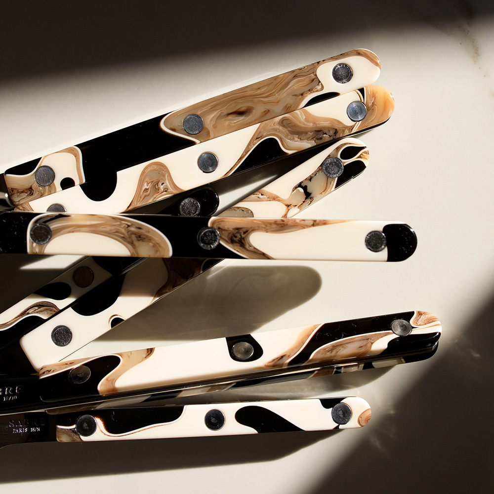 SABRE | Bistrot 復古酒館鈕扣系列 | 塔派鏟 | 亮面 | 沙丘黑