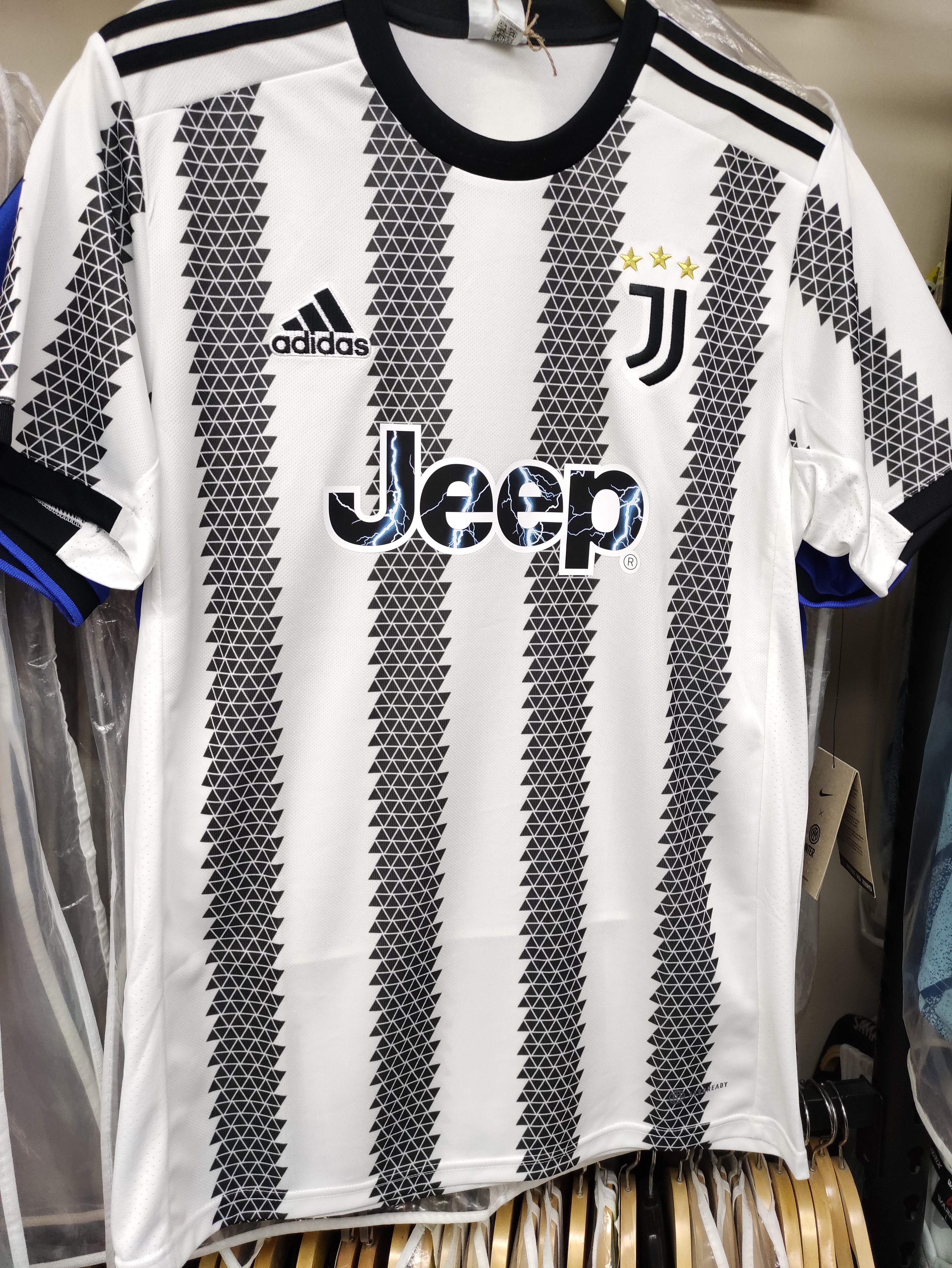 22-23祖雲達斯主場球迷版球衣