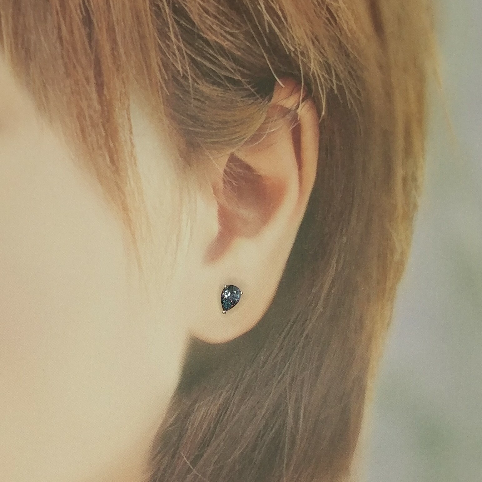 全新18K白金【主石1卡43份梨形藍寶石】耳環