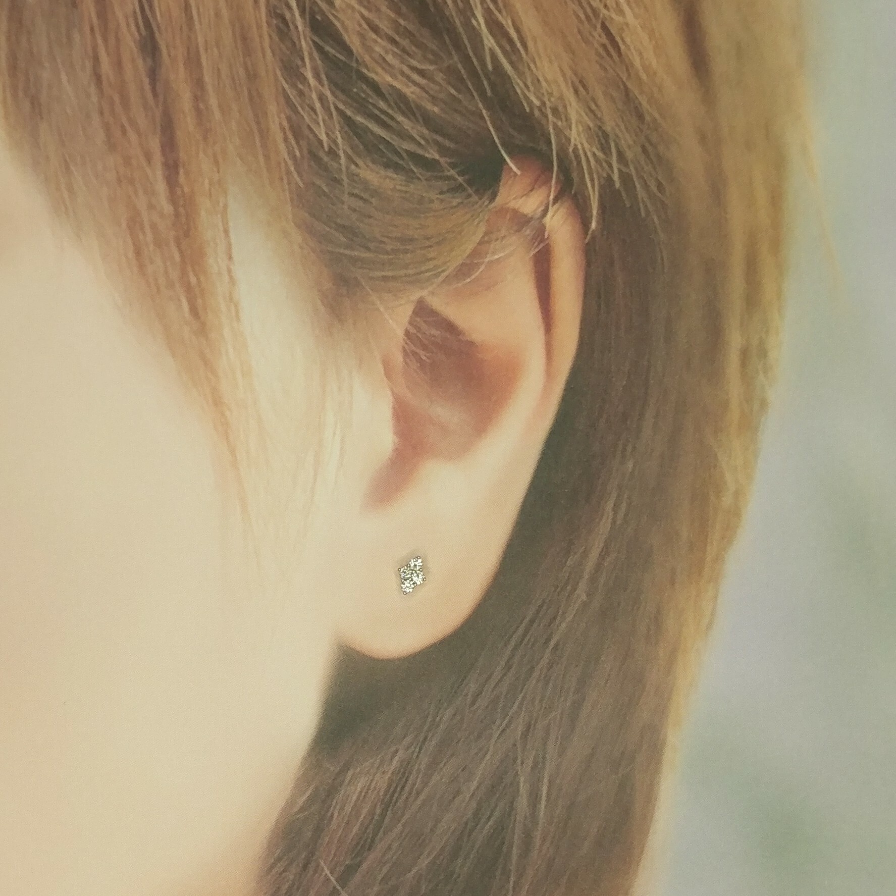 18K White Gold 0.14ct Diamond Earrings