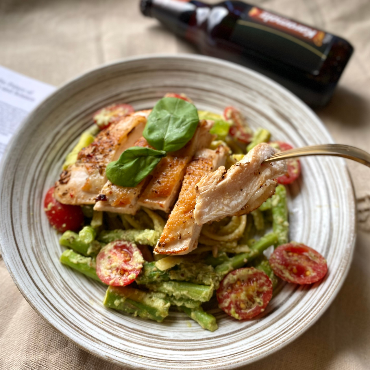 【青醬義大利麵 大蒜迷迭香竹地雞胸肉】食譜食材箱