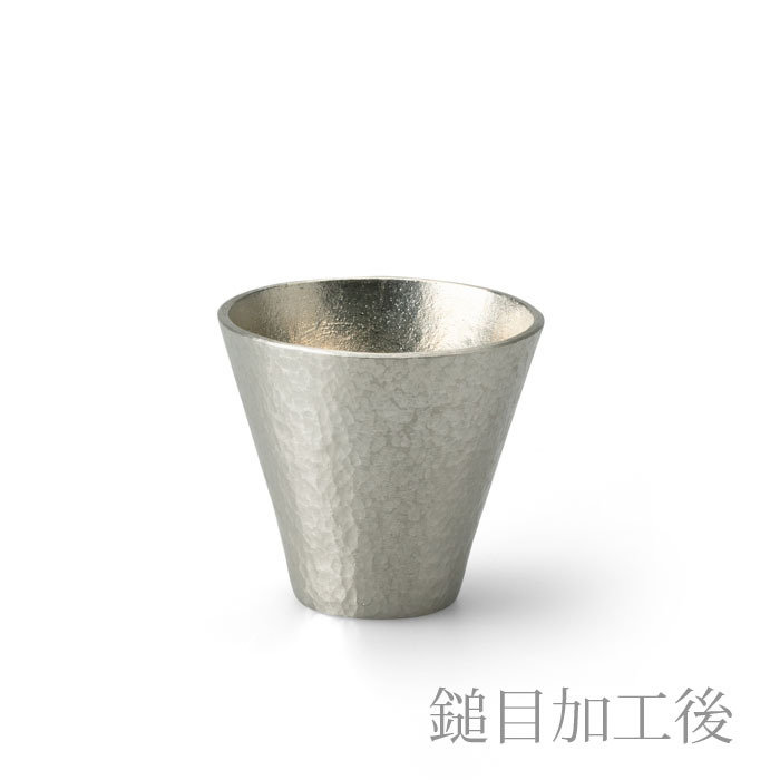徳力造　銀製　鎚目銀杯　酒杯　一對　約92g　V　R7744 徳力造 銀製 鎚目銀杯 酒杯 一對 約92g V R7744 徳力造 銀製 鎚目銀杯