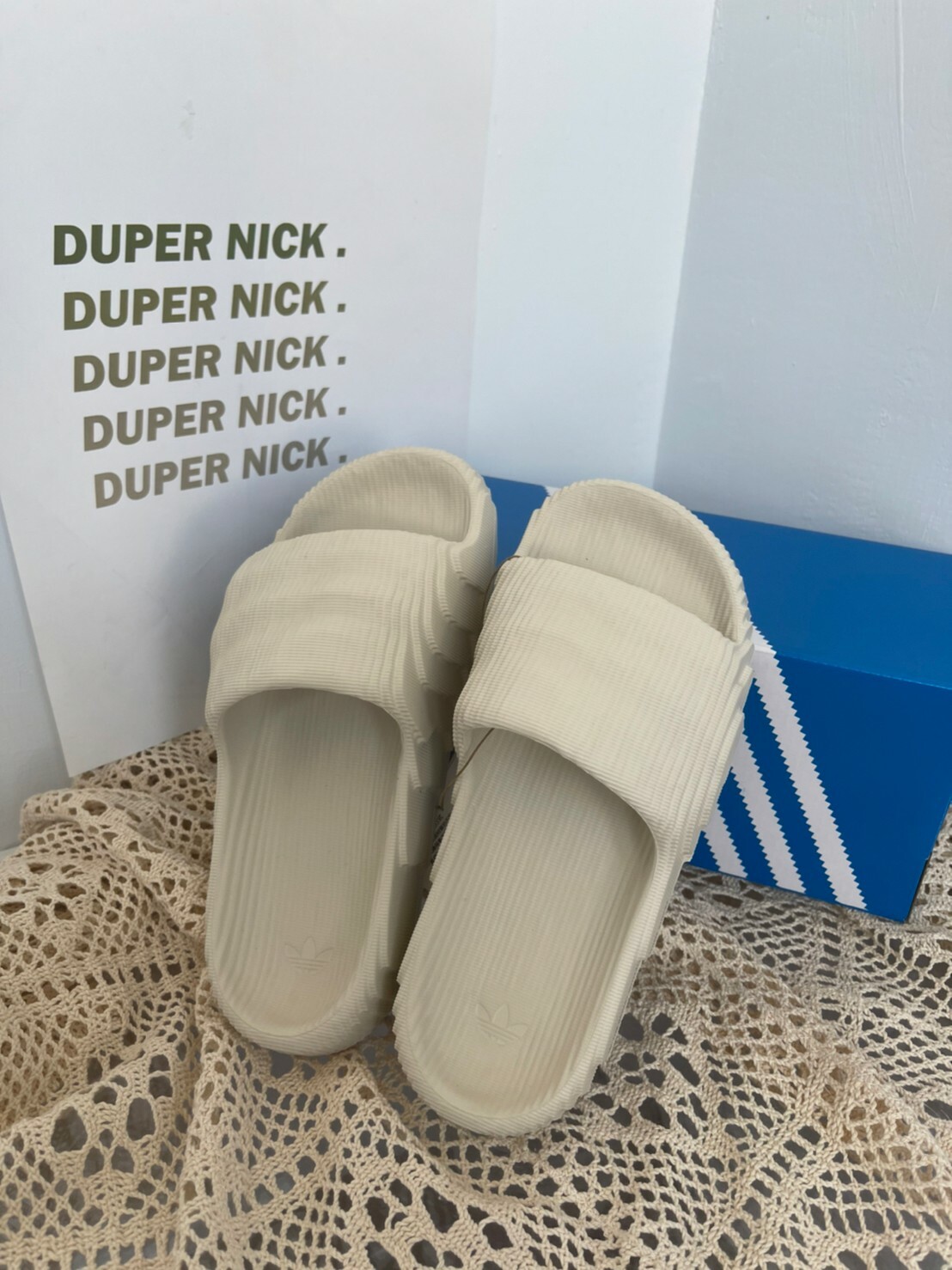 adidas Adilette 22 Slides 米白